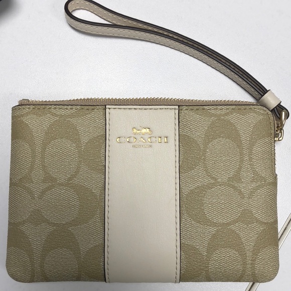 Authentic Coach Wallet - Picture 1 of 4